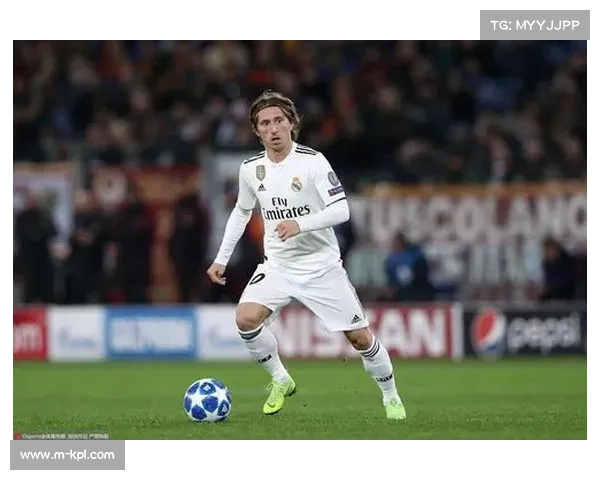 萨尔基尔德惊艳KO强敌，豪取胜利并斩获赛事最佳表现奖